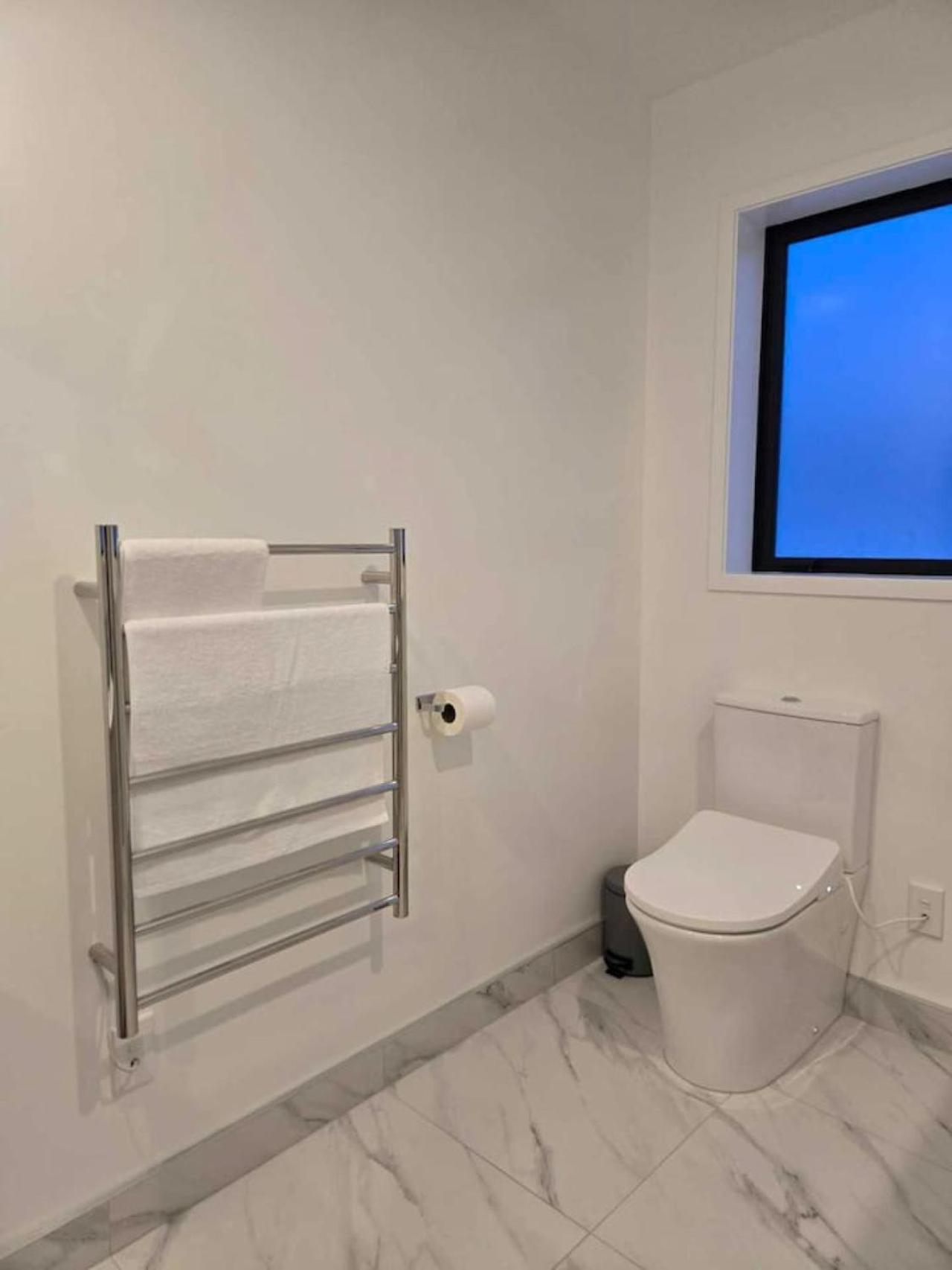 Cbd 3 - 2 Bed 2 Bath Christchurch