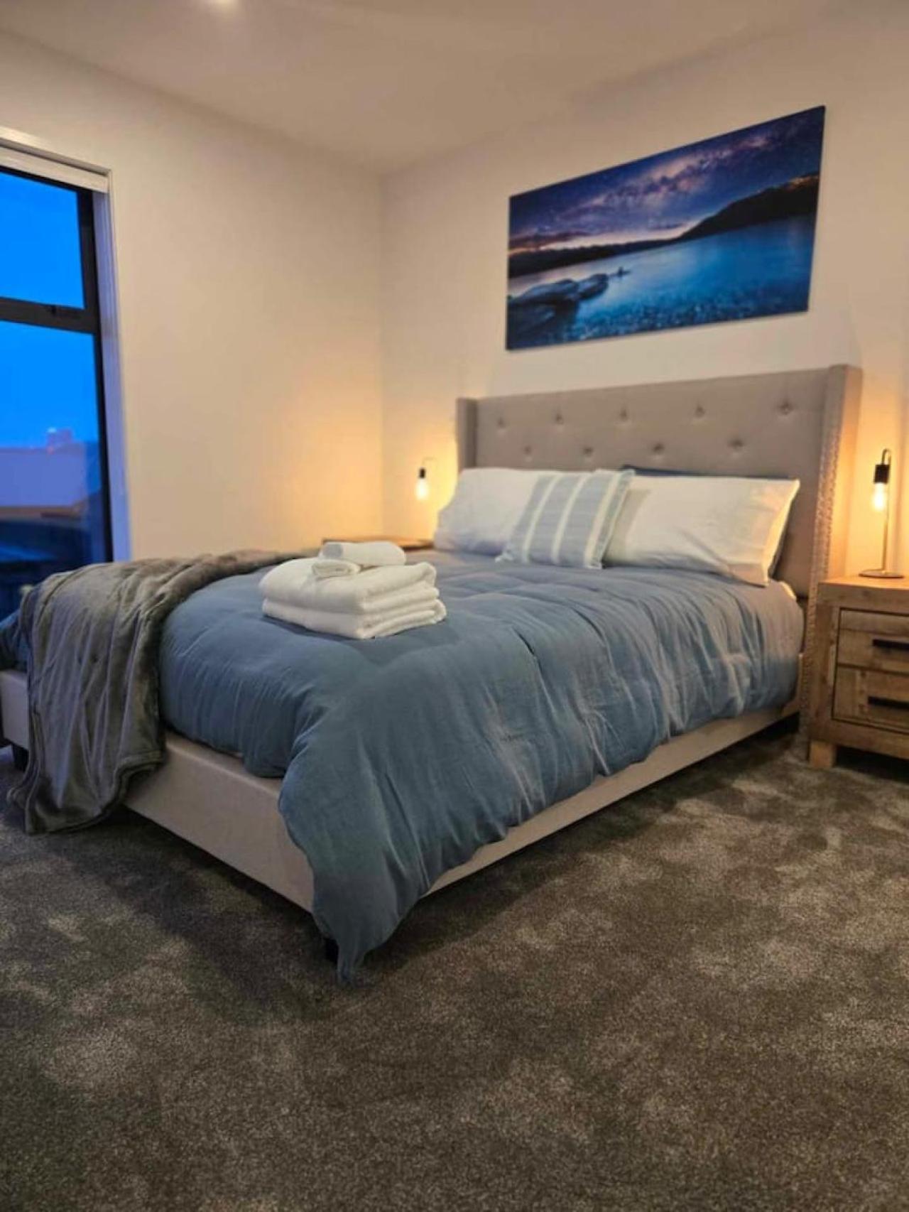 Cbd 3 - 2 Bed 2 Bath *